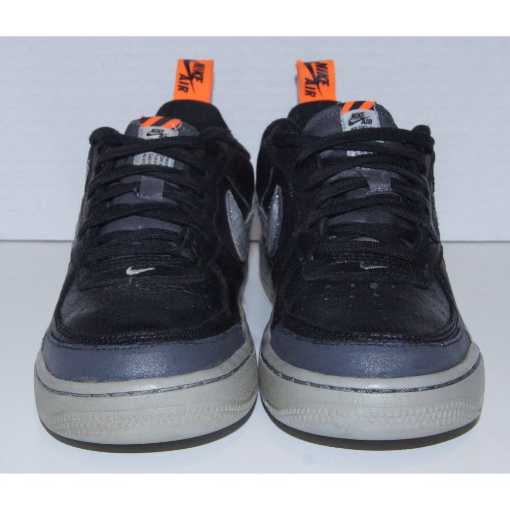 Air Force 1 Under Construction - Picture 3 of 12